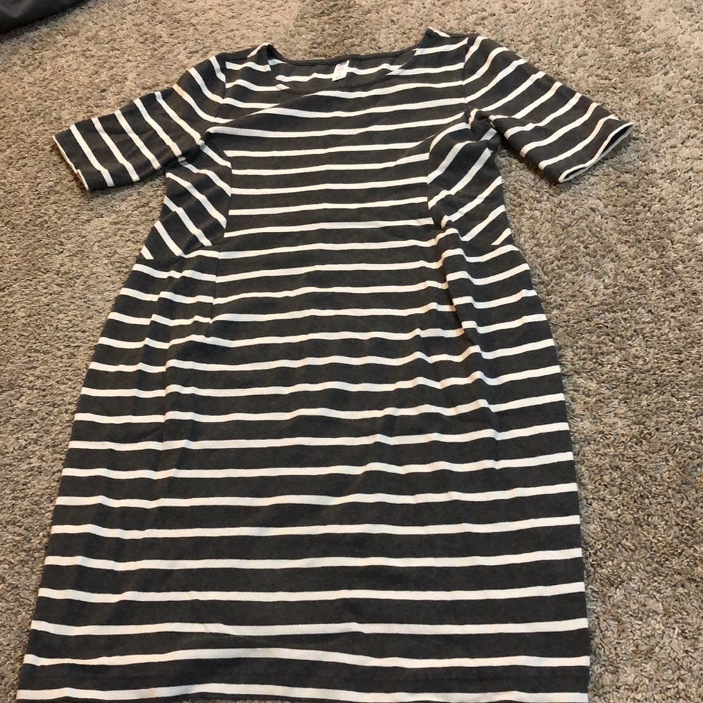 Striped Old Navy Maternity Dress